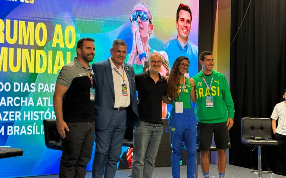 Cesar Sbrighia, Wlamir Motta, Viviane Lyra e Caio Bonfim em painel da COB Expo