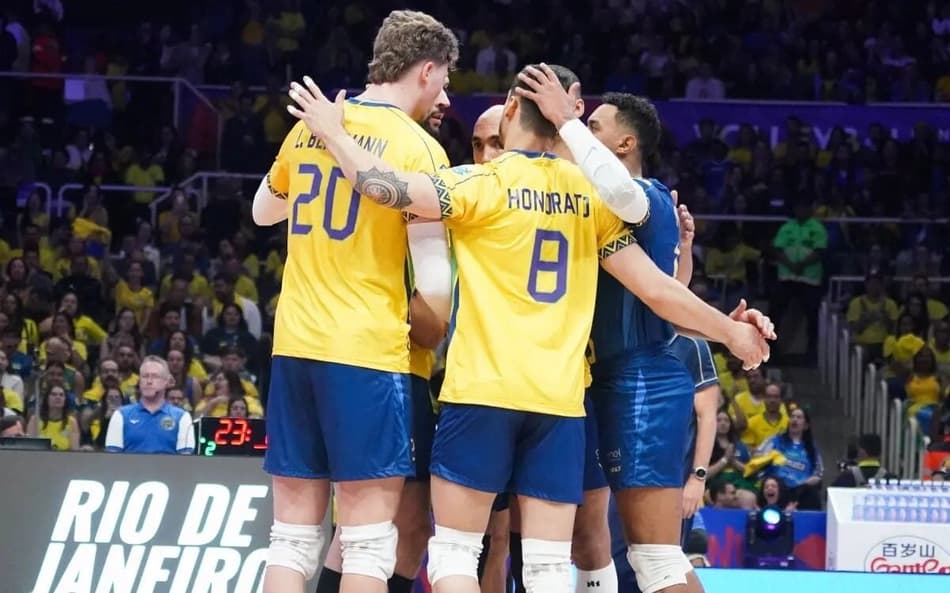 Brasil enfrentou a Ucrânia, neste sábado (14), pela VNL (Foto: Divulgação/CBV)