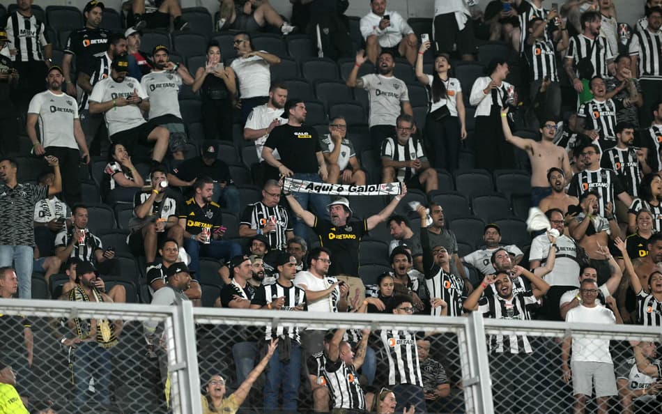 Torcida do Atlético-MG no Monumental na semifinal da Libertadores contra o River Plate