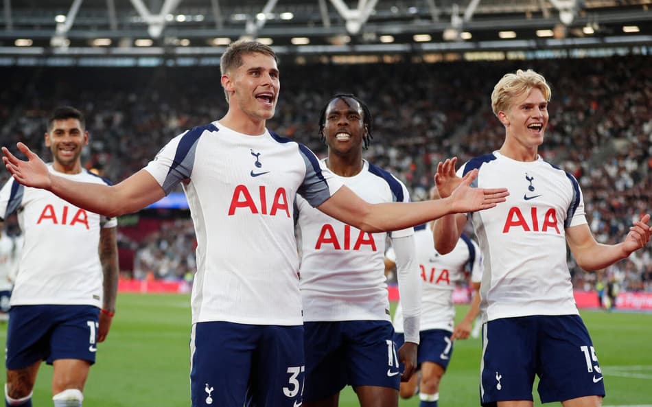 O Tottenham venceu o West Ham por 3 a 0, pela Premier League (Foto: Ian Kington / AFP)