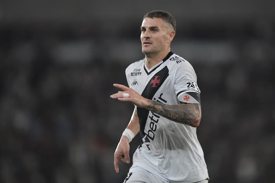 Vegetti, do Vasco, no jogo contra o Botafogo pela Copa do Brasil