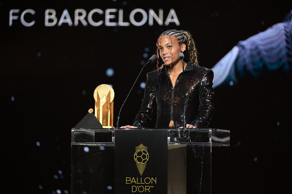 Vicky López ganhou a Bola de Ouro de melhor jogadora sub-21 (Foto: Reprodução/Ballon D'or)