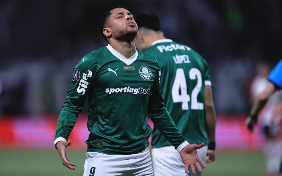 vitor roque palmeiras
