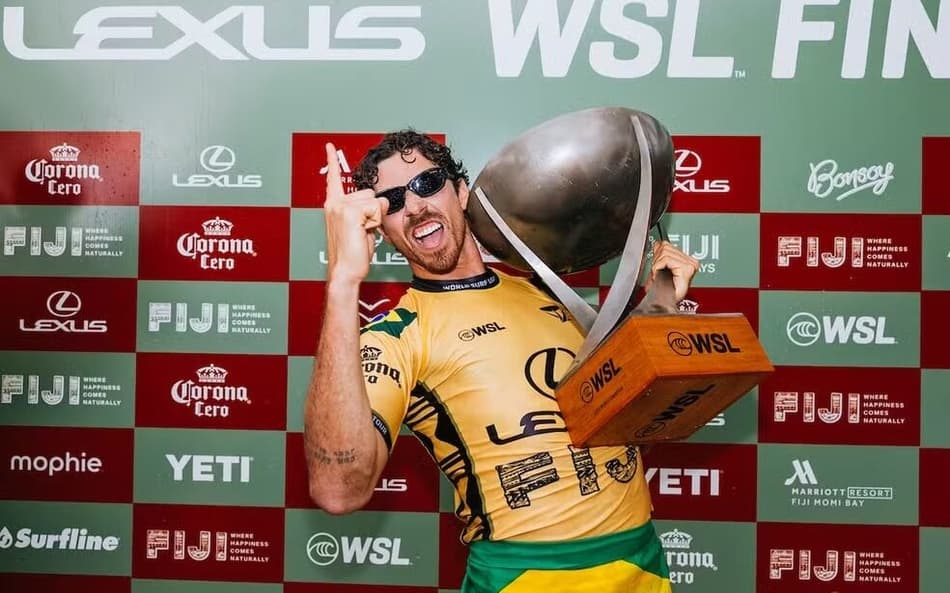 Yago Dora vence americano e é campeão da WSL pela primeira vez (Foto: Ed Sloane/WSL)