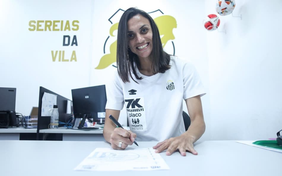 Ana Alice renovou com o Santos. (Foto: Santos FC/Divulgação)