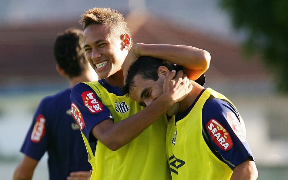 Neymar e Maikon Leite no Santos (Foto: Ricardo Saibun/SantosFC)