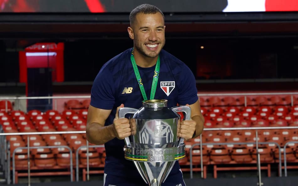 Allan Barcellos conquistou a Copa do Brasil sub-20 em 2024 com o São Paulo.