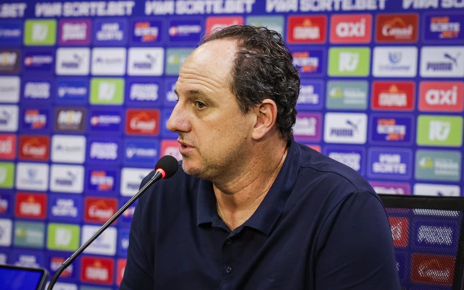 Rogério Ceni em entrevista coletiva após derrota para o Cruzeiro (Foto: Letícia Martins/EC Bahia)