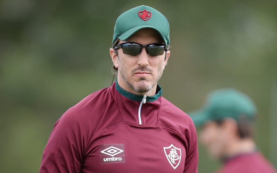 Fluminense: por que Zubeldía não tenta falar português?