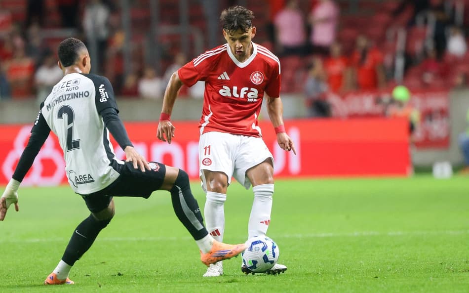 Óscar Romero, Internacional, e Matheuzinho, Corinthians