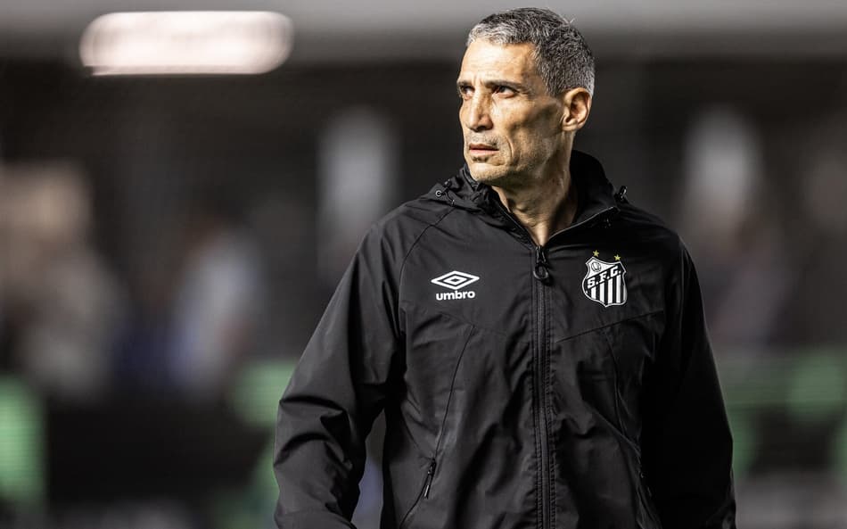 Juan Pablo Vojvoda reencontra o Ceará, agora pelo Santos (Foto: Raul Baretta/ Santos FC)