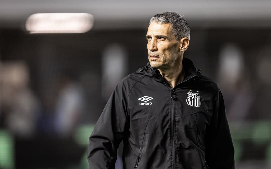 Juan Pablo Vojvoda reencontra o Ceará, agora pelo Santos (Foto: Raul Baretta/ Santos FC)