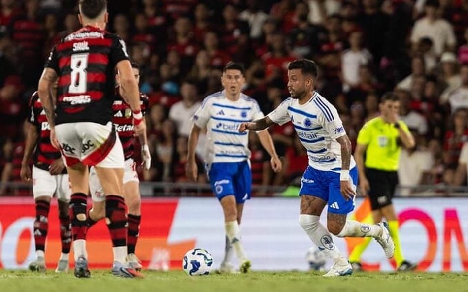 Meia Matheus Henrique, do Cruzeiro (Foto: Thaís Magalhães/Cruzeiro)