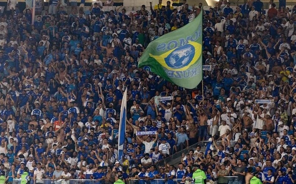 Torcida do Cruzeiro no Maracanã (Foto: Thaís Magalhães/Cruzeiro)