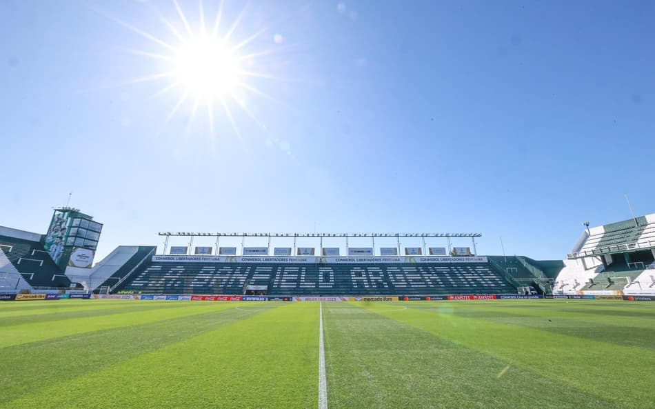 Corinthians e Deportivo Cali duelam no Florencio Sola, em Banfield. (Foto: Staff Images Woman/CONMEBOL)