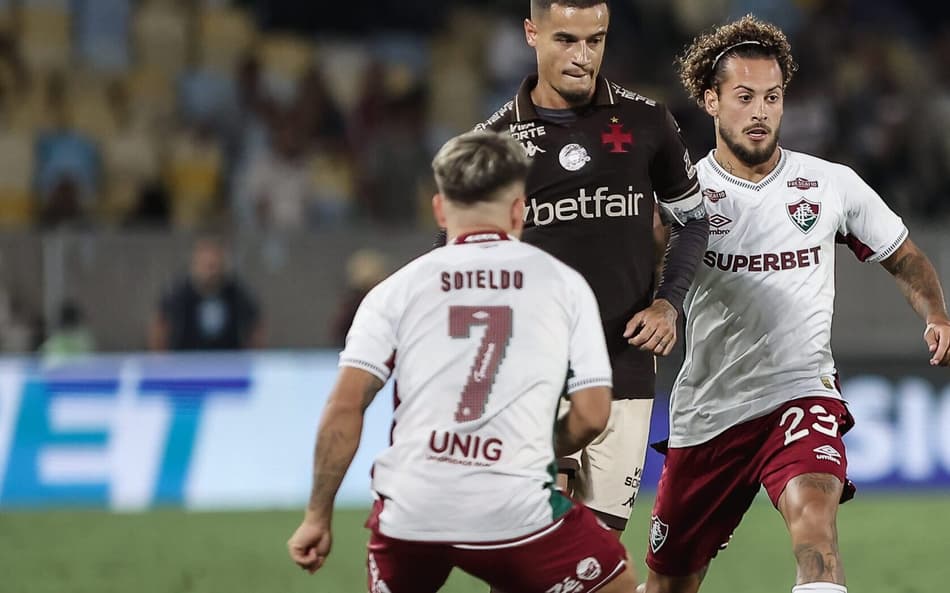 Soteldo em ação em Vasco x Fluminense (Foto: Lucas Merçon/ Fluminense FC)