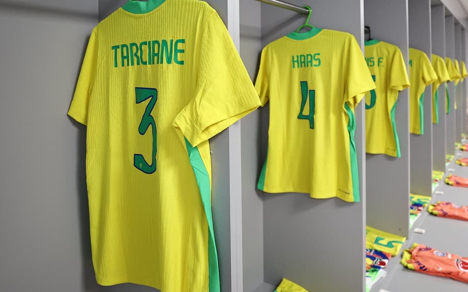Vestiário da Seleção Brasileira feminina para amistoso Brasil x Inglaterra. (Foto: Lívia Villas Boas / CBF)