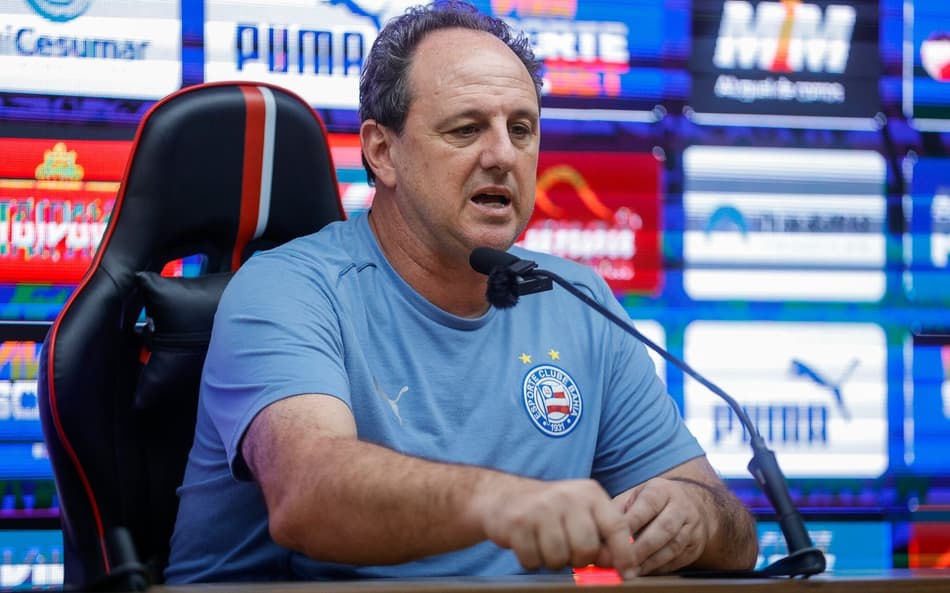 Ceni em entrevista depois da derrota para o São Paulo (Foto: Rafael Rodrigues / EC Bahia)