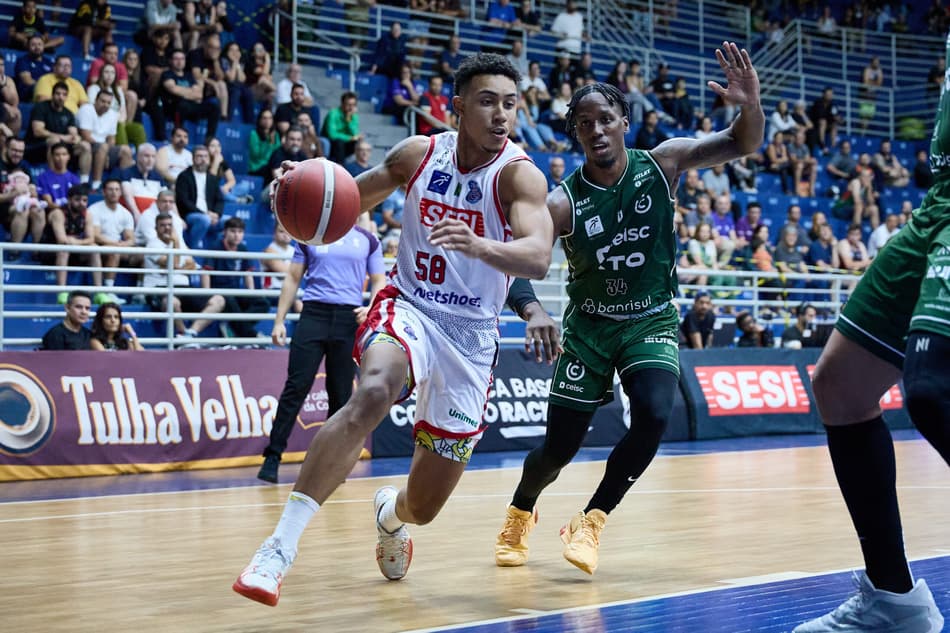 Franca vence União Corinthians na 3ª rodada do NBB; fotos