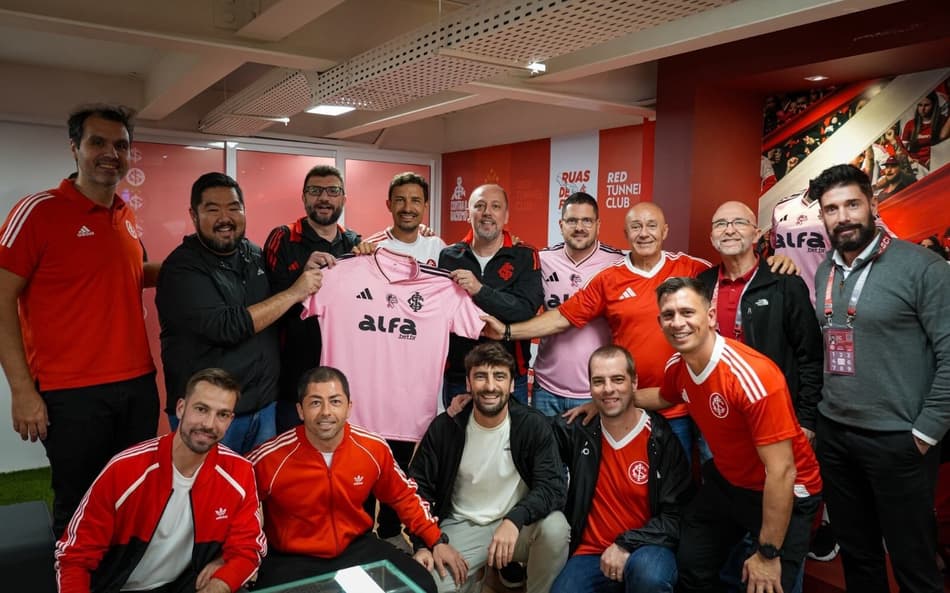 Presidente da Adidas Brasil visita o Internacional