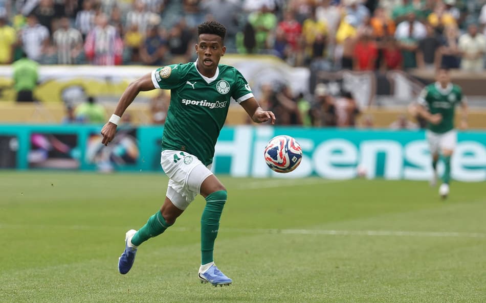 Estevão vira assunto após Palmeiras x LDU: 'Infelizmente não'