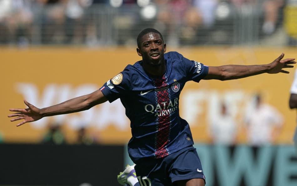 Dembélé comemora gol marcado contra o Real Madrid (Foto: JUAN MABROMATA / AFP)