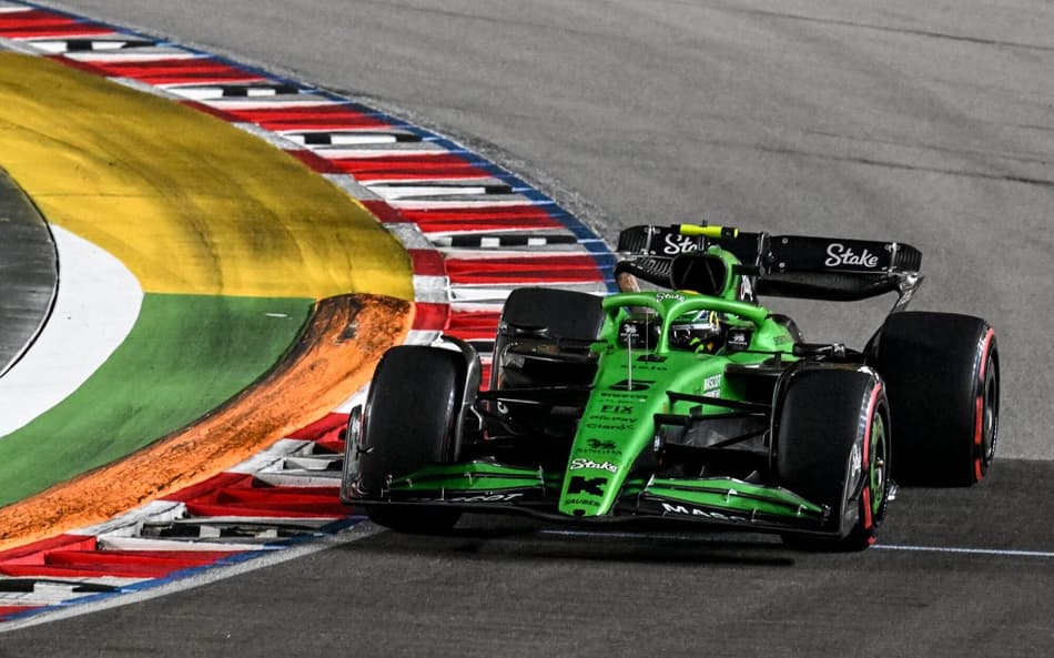 Gabriel Bortoleto no GP de Singapura de F1 (Foto: ROSLAN RAHMAN / AFP)