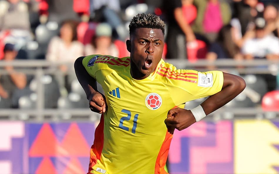 Atacante Néiser Villarreal comemora gol da Colômbia no Mundial Sul-20 (Foto: Javier Torres/AFP)