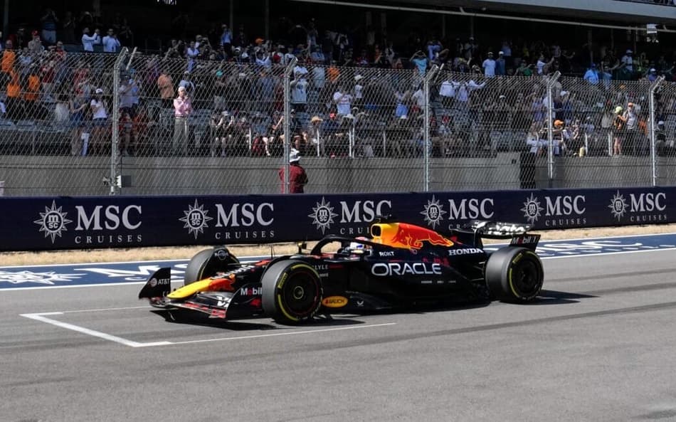 Red Bull Racing's Dutch driver Max Verstappen races during the United States Formula One Sprint at the Circuit of the Americas in Austin, Texas, on October 18, 2025. (Photo by John Locher / POOL / AFP)
