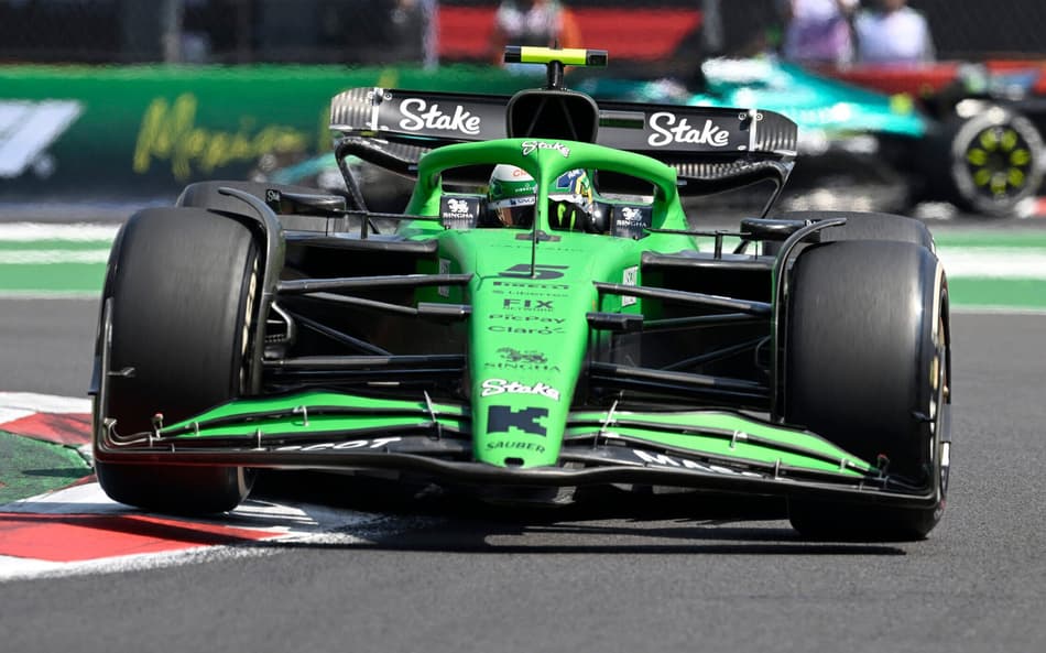 Gabriel Bortoleto, Sauber, no treino livre do GP do México de F1 (Foto: Alfredo ESTRELLA / AFP)