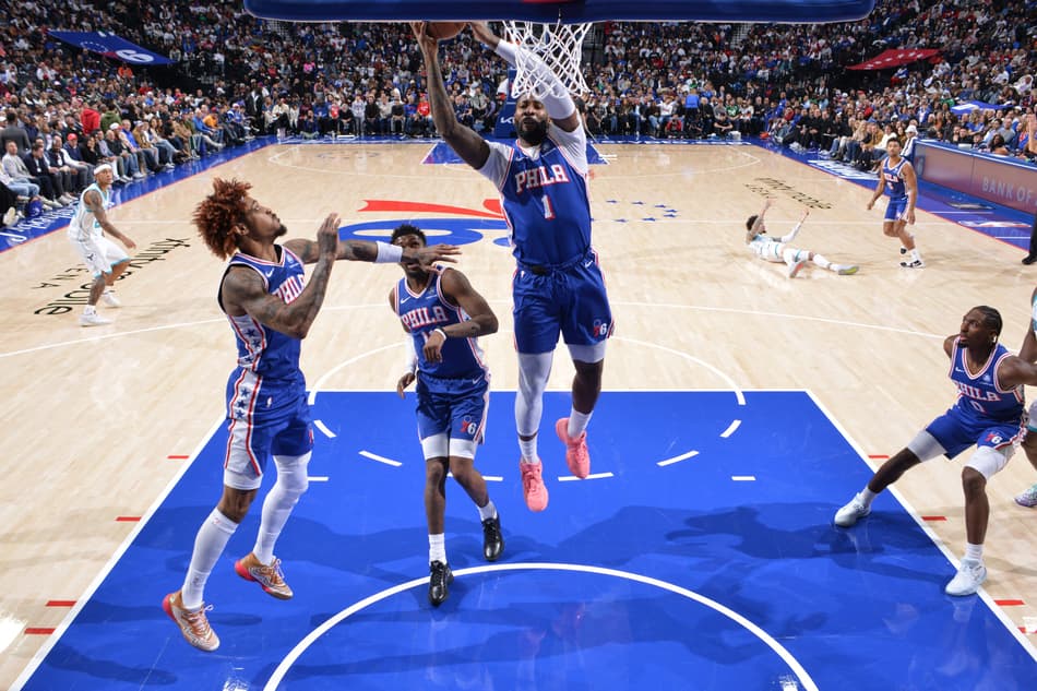 Charlotte Hornets x Philadelphia 76ers (Foto: Jesse D. Garrabrant / NBAE / Getty Images via AFP)
