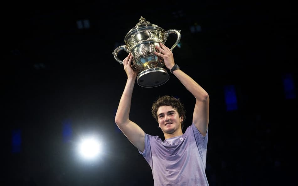 João Fonseca é campeão do ATP 500 da Basileia