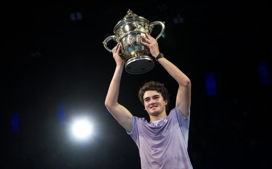 João Fonseca é campeão do ATP 500 da Basileia
