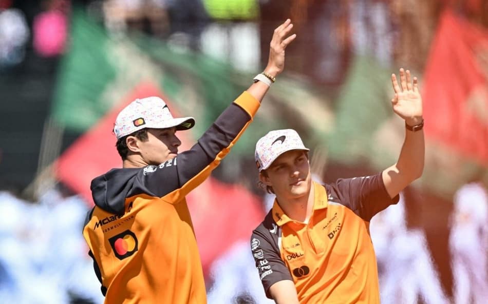 Lando Norris e Oscar Piastri, da McLaren, no GP do México (Foto: Yuri Cortez/ AFP)
