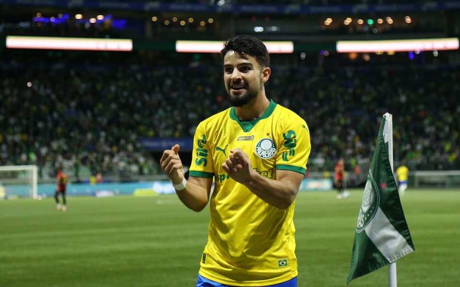 Flaco López, atacante do Palmeiras, foi convocado par defender a seleção da Argentina, de Lionel Messi