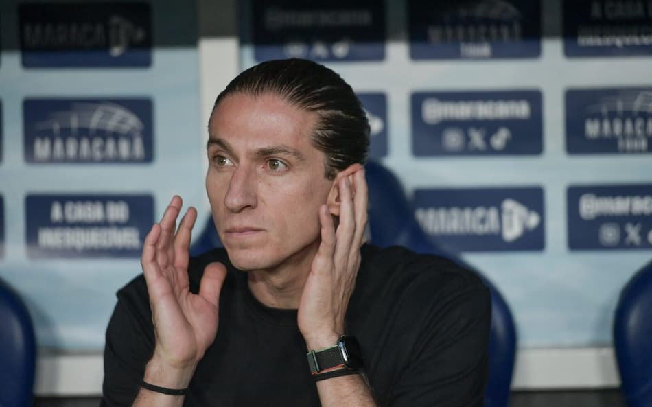 Filipe Luís é o técnico do Flamengo (Foto: Thiago Ribeiro/AGIF)