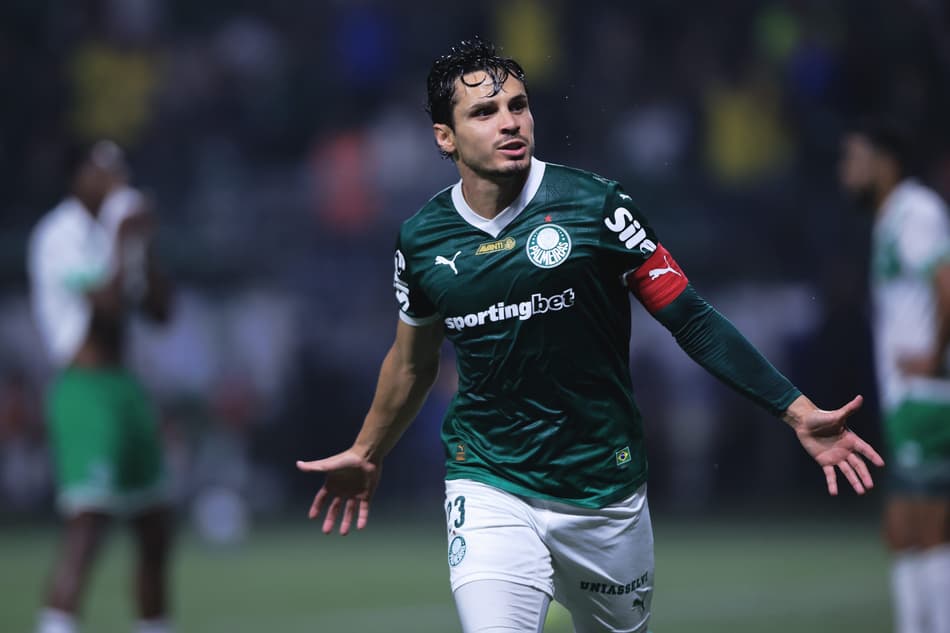 Raphael Veiga comemora gol do Palmeiras diante do Juventude (Foto: Ettore Chiereguini/AGIF)