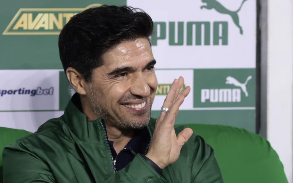 Abel Ferreira definiu o Palmeiras contra a LDU (Foto: Marcello Zambrana/AGIF)
