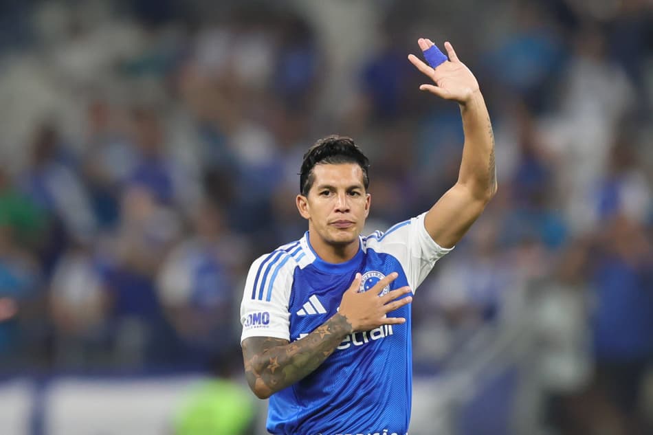 Volante Lucas Romero, do Cruzeiro (Foto: Gilson Lobo/AGIF)