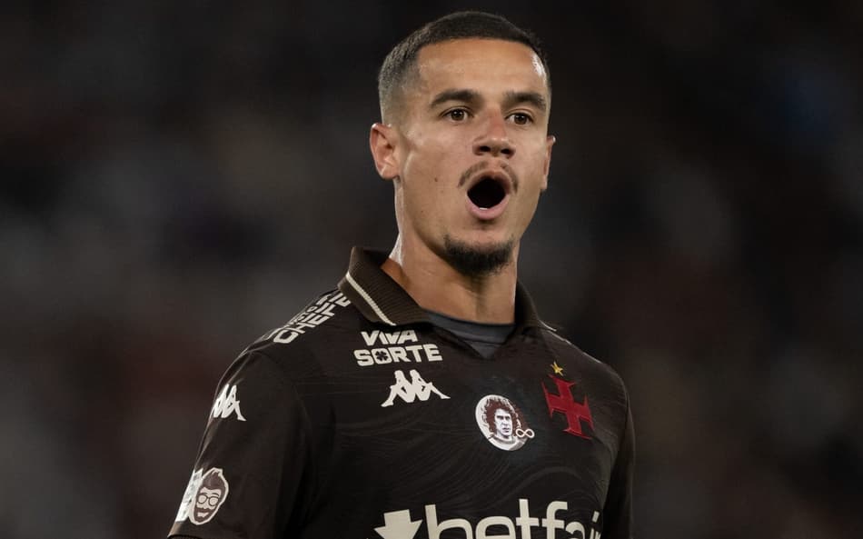 Coutinho engata maior sequência em três anos e celebra boa fase no Vasco
