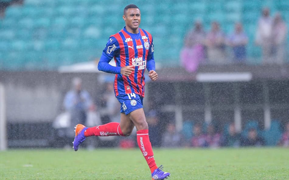 Erick, do Bahia, em ação contra o Internacional (Foto: Jhony Pinho/AGIF)