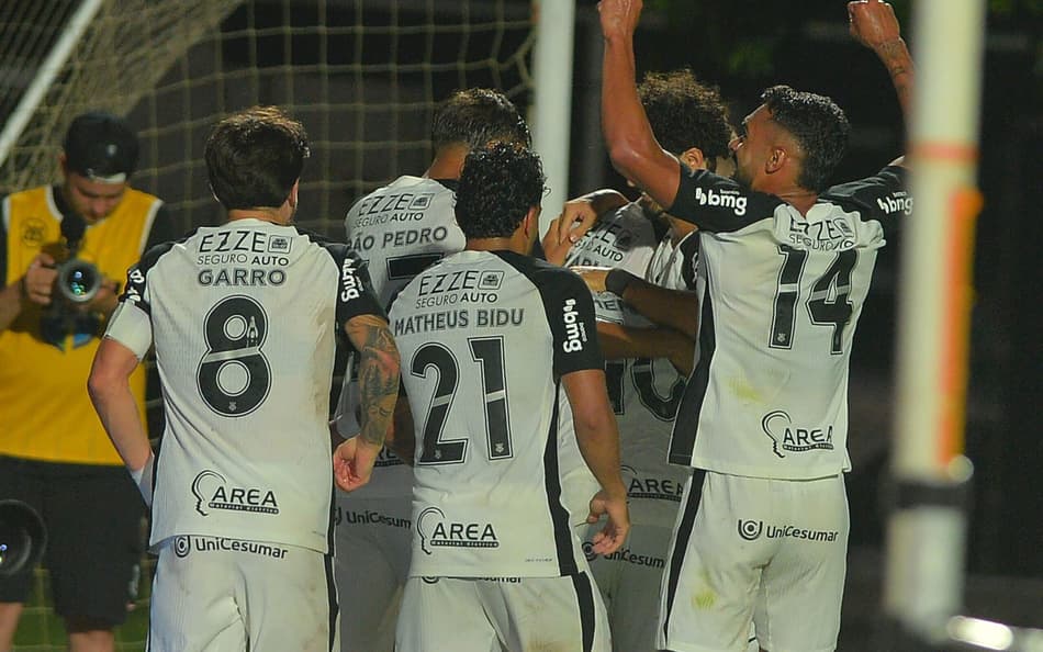 Corinthians venceu o Vitória pelo Brasileirão