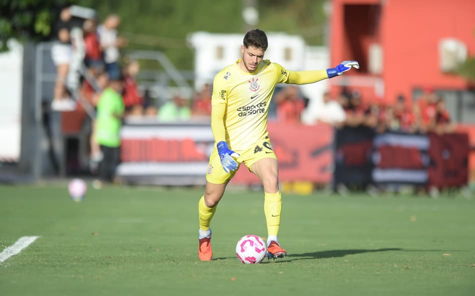 Felipe Longo goleiro do Corinthians
