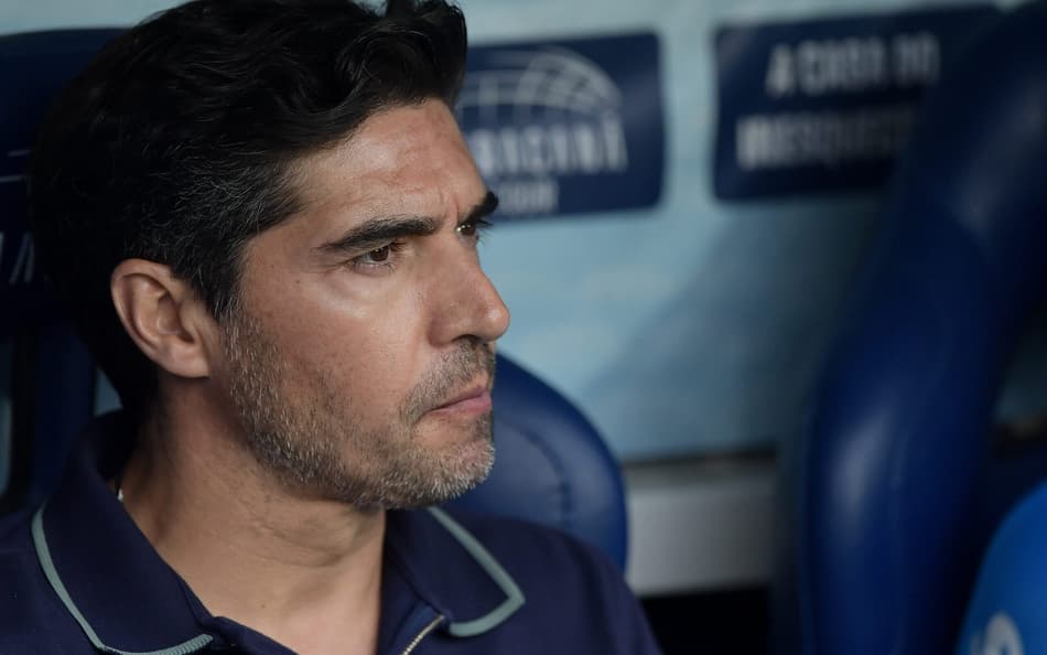 Abel Ferreira antes de Flamengo x Palmeiras (Foto: Thiago Ribeiro/AGIF)