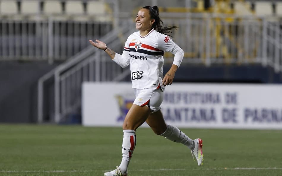 Camilinha lidera o São Paulo em sua estreia na Libertadores Feminina
