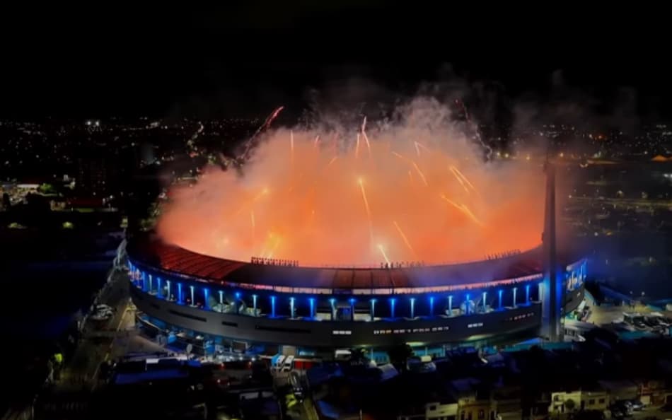 El Cilindro antes da partida entre Racing e Flamengo (Foto: Reprodução)