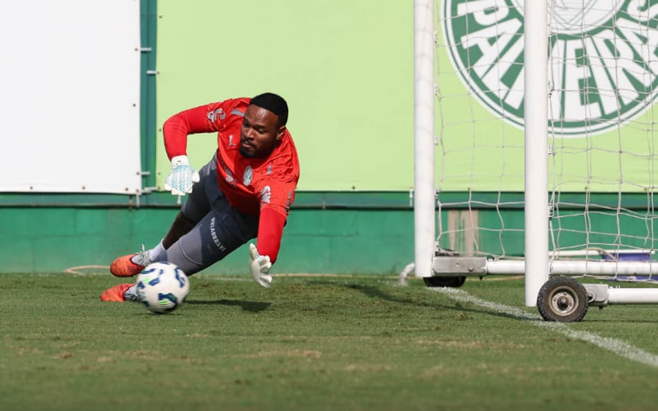 Carlos Miguel, goleiro do Palmeiras
