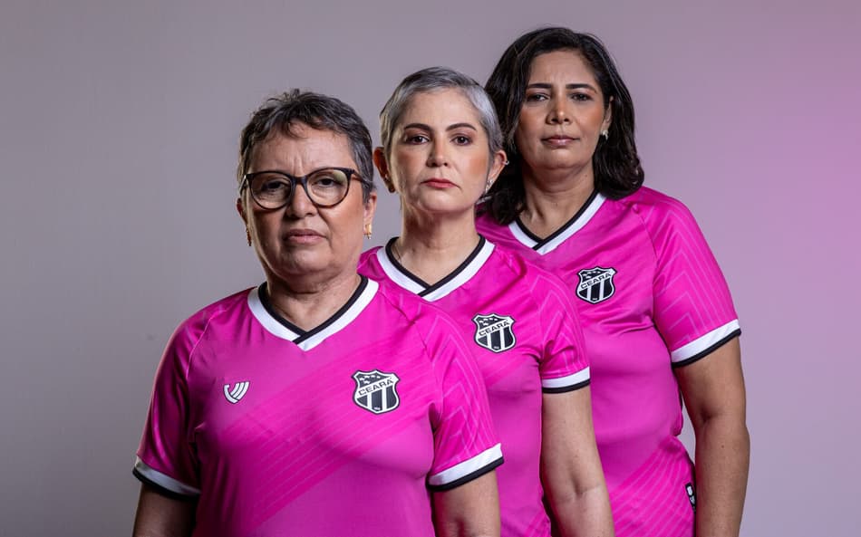 Ceará lançou uma camisa em alusão ao Outubro Rosa (Foto: Stephan Eilert/Ceará SC)