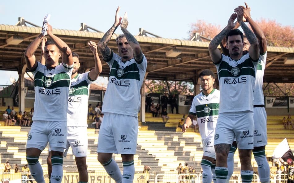 Volta Redonda Coritiba Raulino de Oliveira