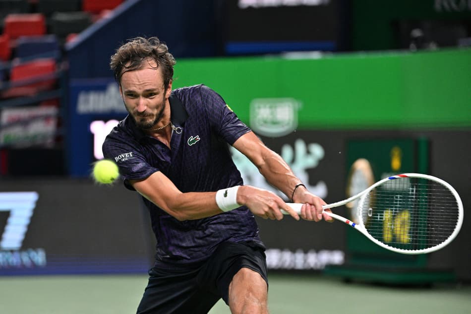 Daniil Medvedev se classifica para as semifinais do Masters de Xangai (Foto: Hector Retamal/AFP)